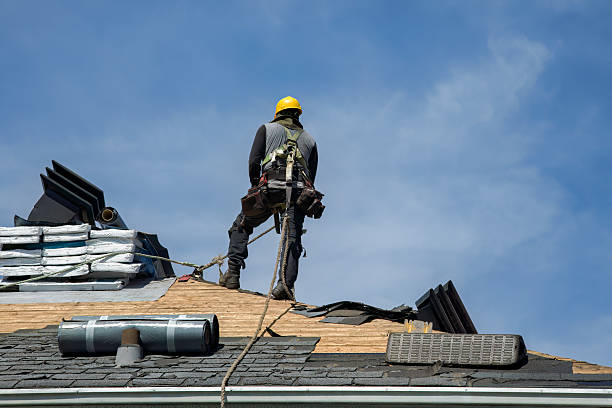 Professional Roofing technician working in Morgantown, MS